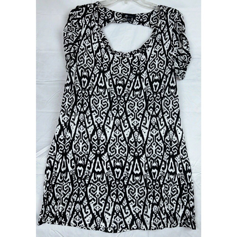 Women’s AB Studio Black Cream Short Sleeve top Size L Blouse Work Casual